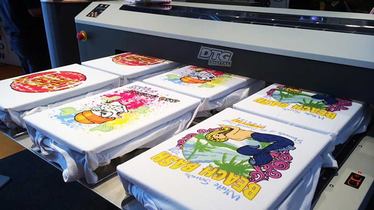 Digital printing directly on textiles